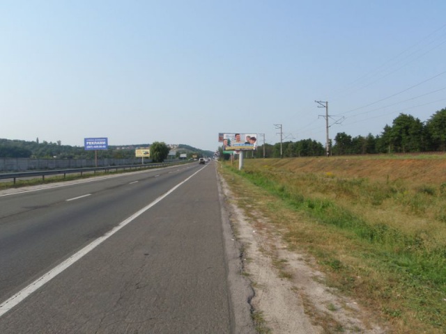 Щит 6x3,  1 км до повороту на с.Лісники 21км+850 ліворуч