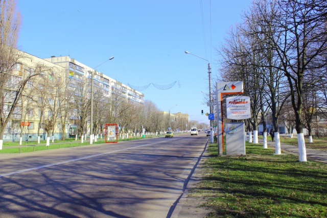 Сітілайт 1.2x1.8,  вул. Київський Шлях, 37 поблизу АБ "Приват банк"