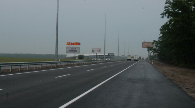 Щит 6x3,  за с.Мрія, 30 км+100 праворуч