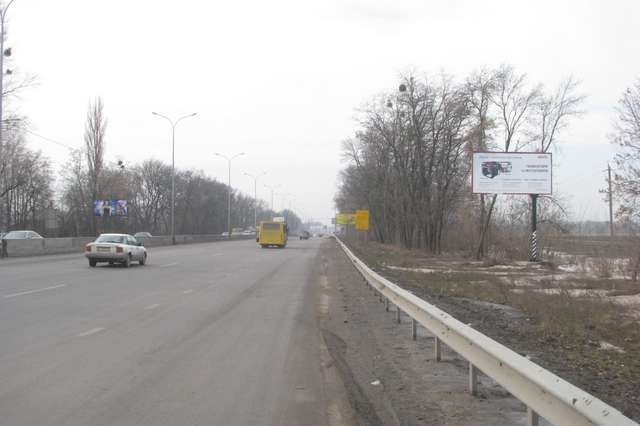 Щит 6x3,  Киев - Одесса 03км+650м от Киева (справа в напр.Одессы, в центре с.Чабаны)