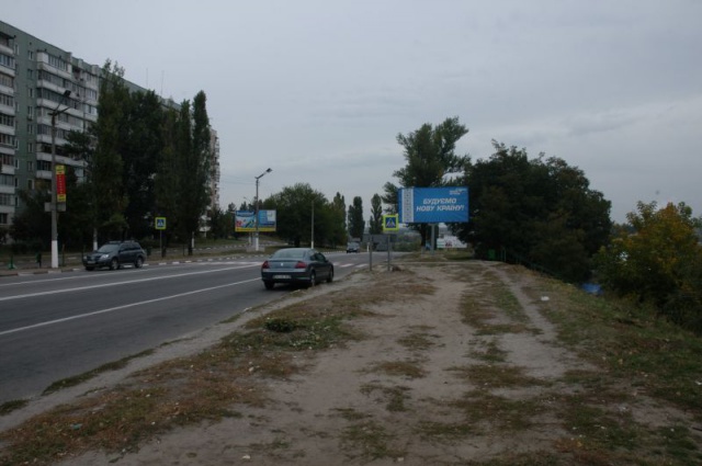 Щит 6x3, г. Обухов, ул. Киевска 168, напротив рынка, за поворотм на супермаркет "Велика Кишеня" (направление с Обухова на Киев) Щит 6x3, г. Обухов, ул. Киевска 168, напротив рынка, за поворотм на супермаркет "Велика Кишеня" (направление с Обухова на Киев)