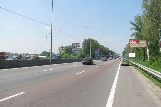 Щит 6x3,  Киев - Одесса 02км+050м от Киева (справа в напр. Одессы)