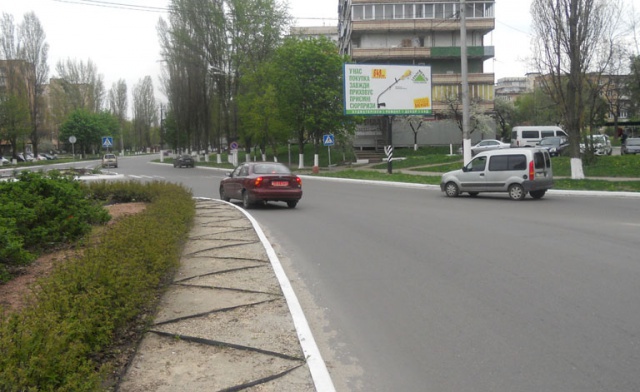 Щит 6x3,  Вышгород ул.Шолуденко,7/Мазепи/клумба-напр.на набережную (А)