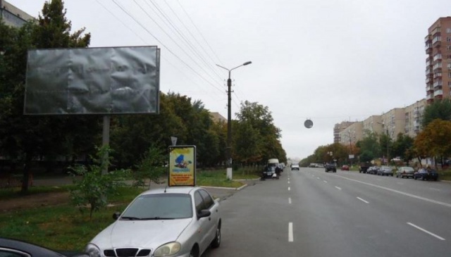 Щит 6x3,  г.Бровары, бул. Незалежности, 10, ул.Черниговская