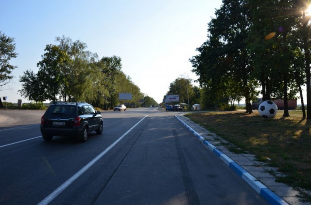 Щит 6x3,  м.Буча, за ТЦ Модуль, 500 метрів від повороту на смт.Ворзель;  30км+150 ліворуч