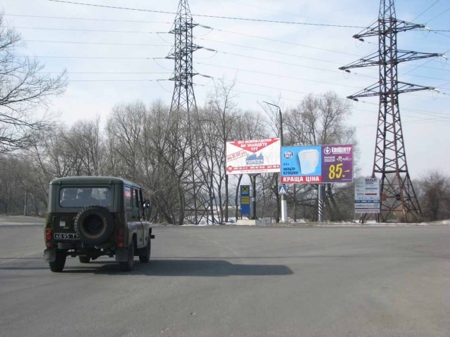 Щит 6x3,  Ирпень 03, въезд в город со стороны Киева, развилка Гостомель - Буча, на авт. остановке