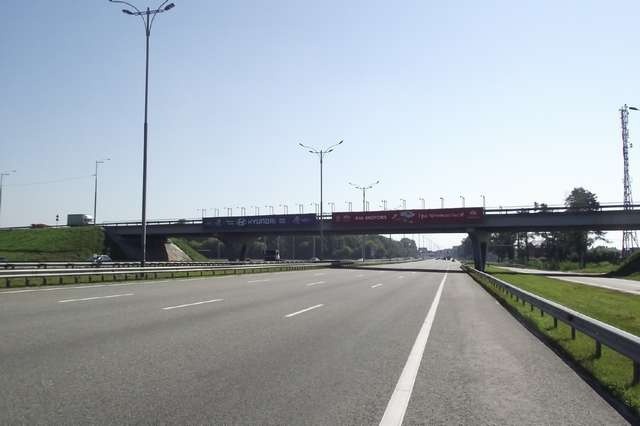Міст 24x2,  Бориспольская трасса 13км+300м до Киева (второй мост) (в напр. Борисполя: поверхность слева)
