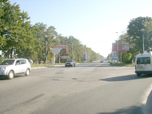 Щит 6x3,  На перекрестке ул.Новое шоссе и ул. Депутатская, направление на Киев, возле ТК “Варшавский”