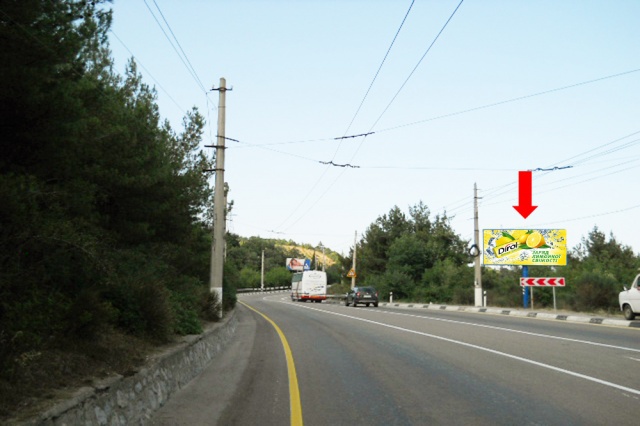 Щит 6x3,  Трасса Алушта-Ялта, 63 км + 160, Гурзуф, в сторону Алушты