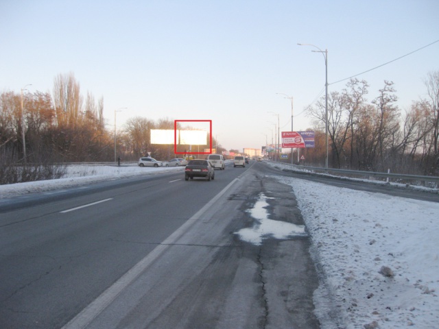 Щит 6x3, Траса Е40, вул. Київський Шлях, 34км+850м, в'їзд в Бориспіль з м. Київ, на розподільчій полосі. Щит 6x3, Траса Е40, вул. Київський Шлях, 34км+850м, в'їзд в Бориспіль з м. Київ, на розподільчій полосі.