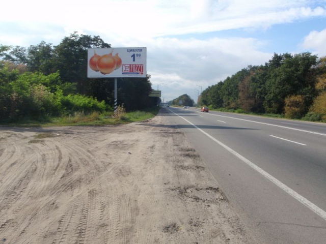 Щит 6x3,  навпроти супермаркета "Нова лінія"; 34 км +100  праворуч