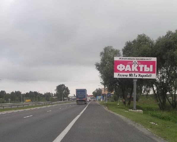 Щит 6x3,  Поворот на с. Креничі, навпроти ресторана "Караван"; 24+800 праворуч
