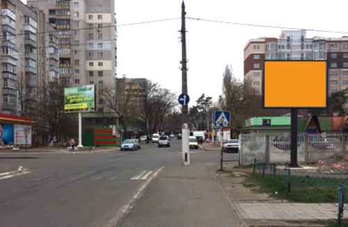 Скролл 3.15x2.3,  район центрального рынка, перекресток ул. З.Алиевой и Грибоедова