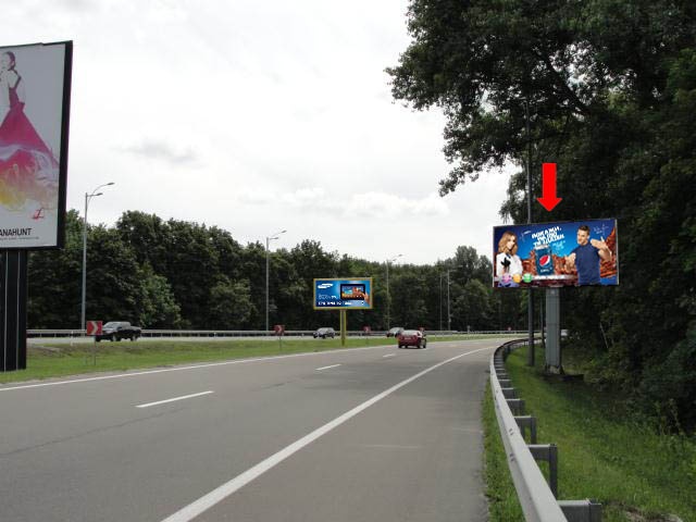 Щит 6x3,  Бориспольская трасса,поворот на аэропорт-5 (в  Аэропорт, справа)