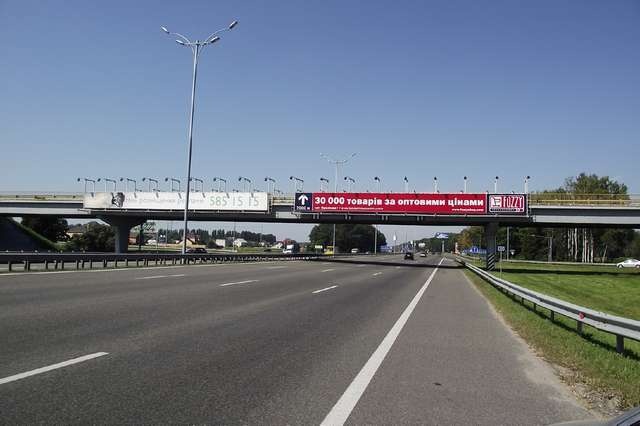 Міст 24x2,  Бориспольская трасса 19км+050м до Киева (третий мост) (в напр. Киева: поверхность справа)
