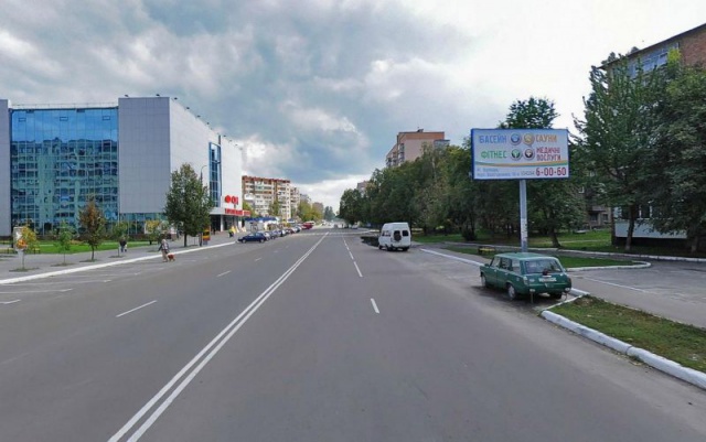 Щит 6x3,  г.Бровары, ул.Короленко, 51, ТЦ Форум