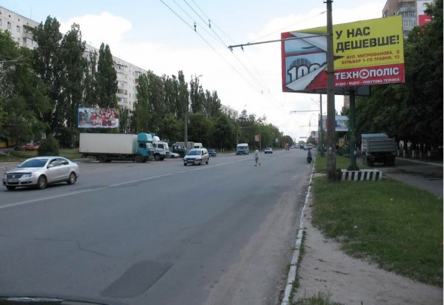 Щит 6x3,  ул. Леваневского со стороны жилого дома № 42 ст. А