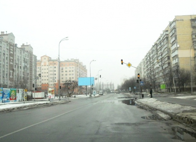 Щит 6x3,  г.Бровары, ул.Грушевского, 15-А, перекресток с ул.Воссоединения