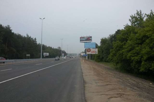 Щит 6x3,  в'їзд в с.Стоянка; 22+450 ліворуч