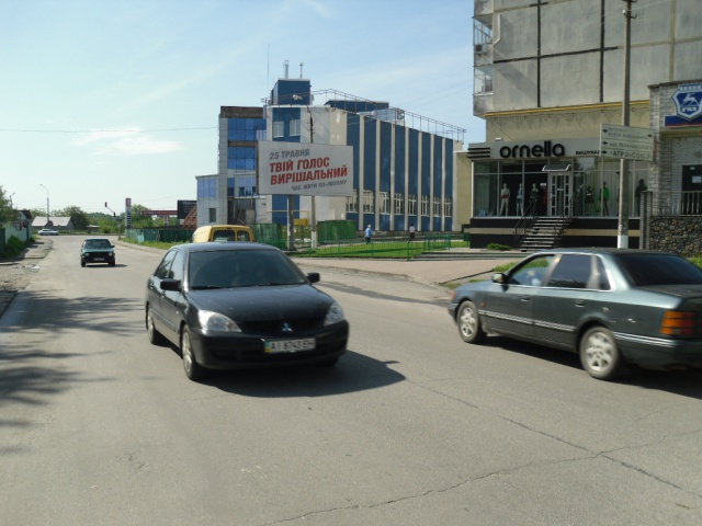 Щит 6x3,  ул. Шевченко д. 146 возле м-н "Автолюкс" и автосервиса "Renault"