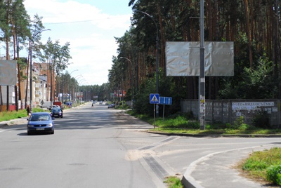 Щит 6x3, На перекрестке ул. Университетская и ул. Пушкинская (по Ирпенской трассе направление на Киев) Щит 6x3, На перекрестке ул. Университетская и ул. Пушкинская (по Ирпенской трассе направление на Киев)
