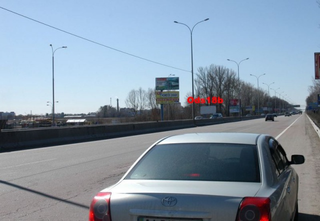 Щит 6x3,  біля супермаркета "Нова лінія", 14 км+270 ліворуч