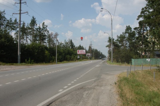 Щит 6x3,  Р-01 «Київ-Обухів», км. 31+040 праворуч