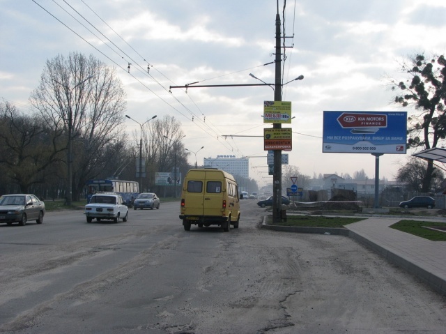 Щит 6x3,  Б. Церковь, ул. Леваневского, поворот на "Агросоюз", в центр, на тролл. остановке