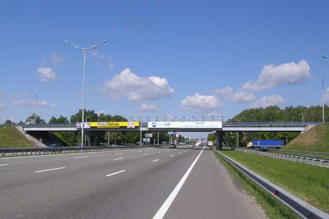 Міст 24x2,  Бориспольская трасса 13км+300м до Киева (второй мост) (в напр. Киева: поверхность справа)