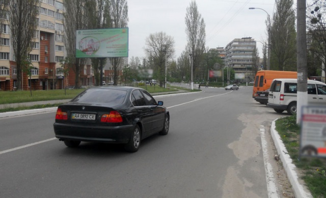 Щит 6x3,  Вышгород ул.Шолуденко,6 (В)/центр.рынок, стадион (напр.на Набережную)