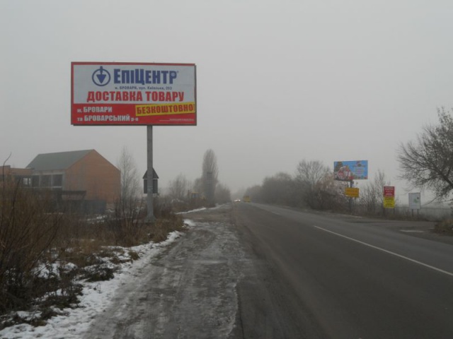 Щит 6x3,  с. Погребы, ул. Кирова (начало массива Диброва), выезд из Погребов в сторону Киева